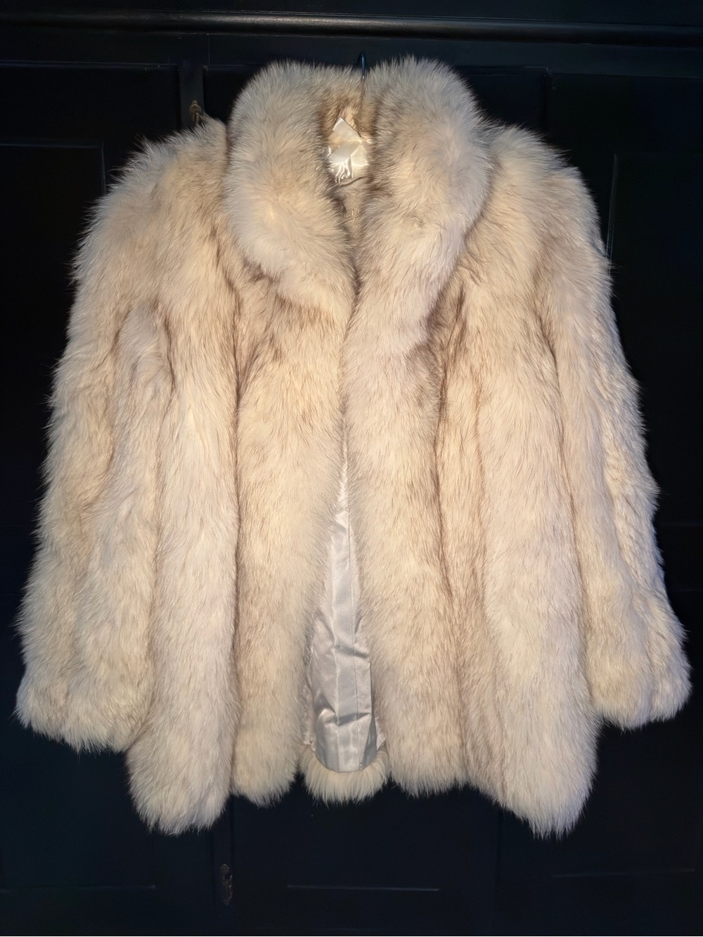 White Blue Fox Fur Coat. Size US 12. Vintage Real Rare Fox Fur. Old Money Style.